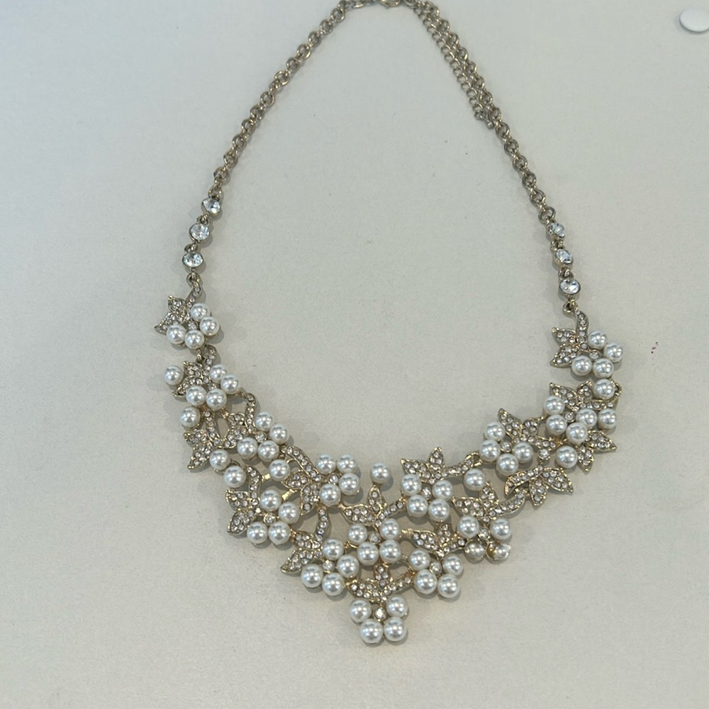 Charming Charlie Sparkling Statement Necklace